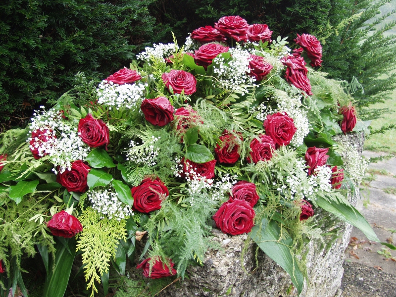 funeraire-MOUANS SARTOUX-min_roses-61203